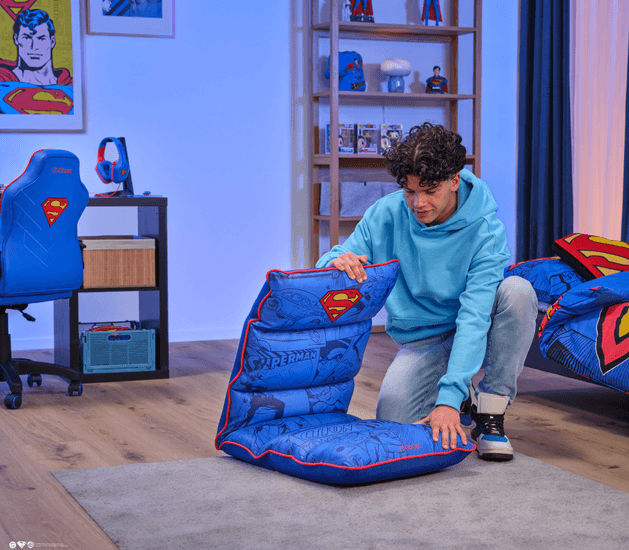 Product Highlight image Unfold. Game. Chill. 